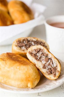  Pirozhki -  Bánh Pies Ngon Ngất Ngây Của Lịch Sử Nga