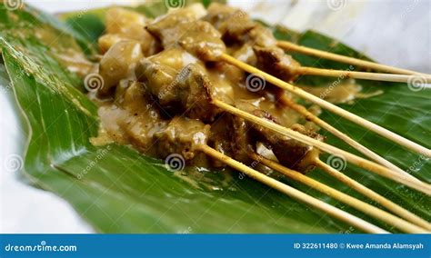  Sate Padang! Một Món Ăn Ngon Bổ Rỡ và Sâu Đậm Hương Vị